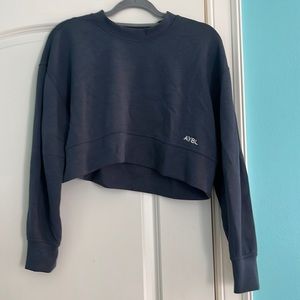 AYBL cropped crew neck!